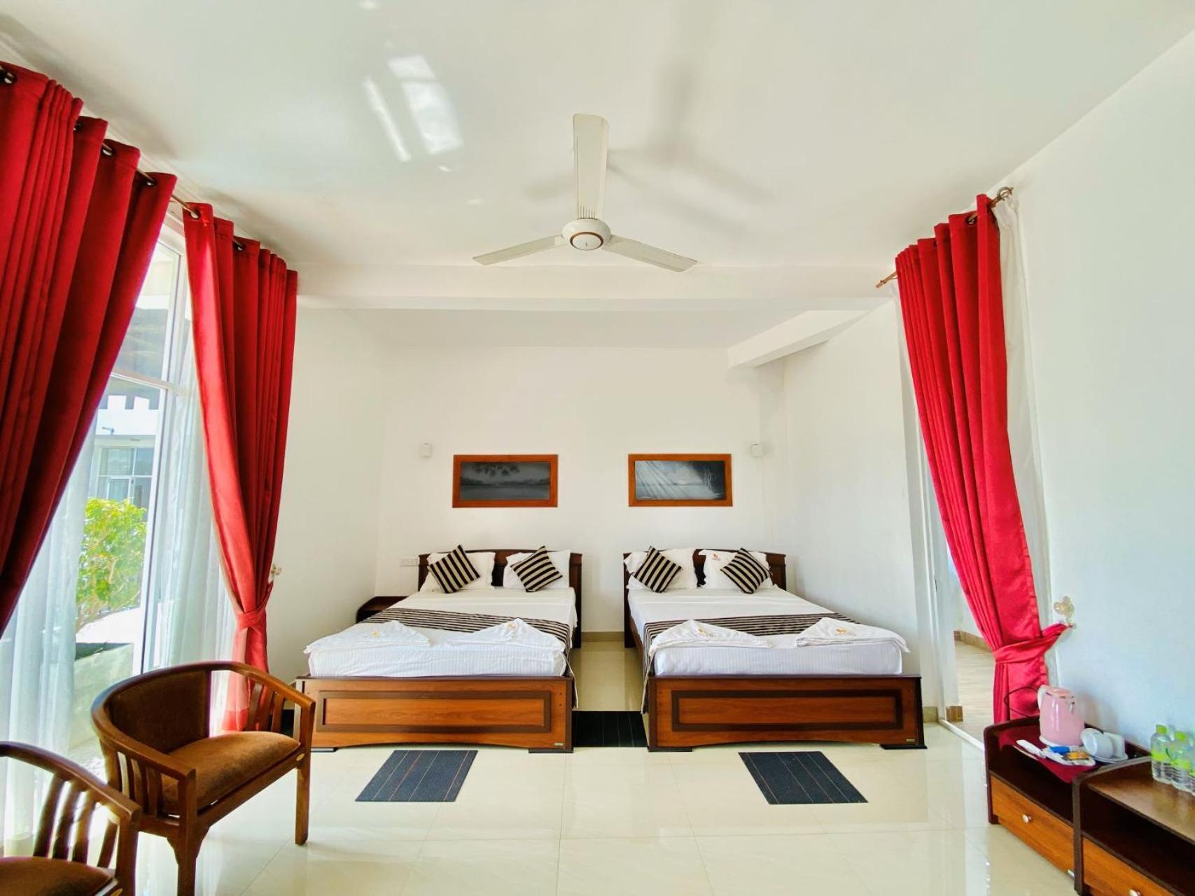 Ceylan Lodge Anuradhapura Exterior foto